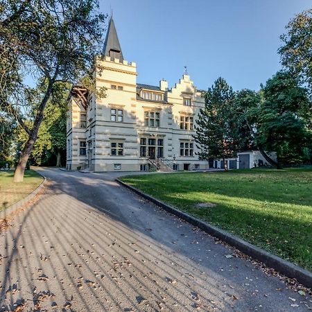 Vila Austerlitz Exteriör bild